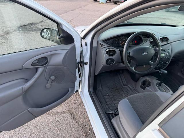 2004 Ford Focus LX