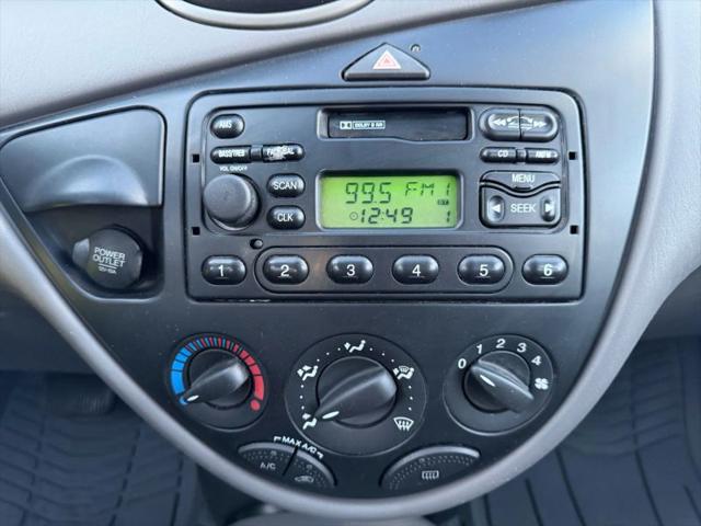2004 Ford Focus LX