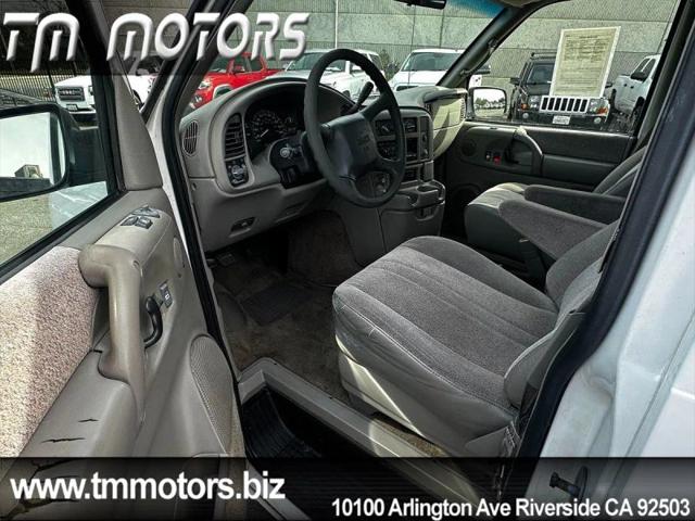 2000 GMC Safari SL