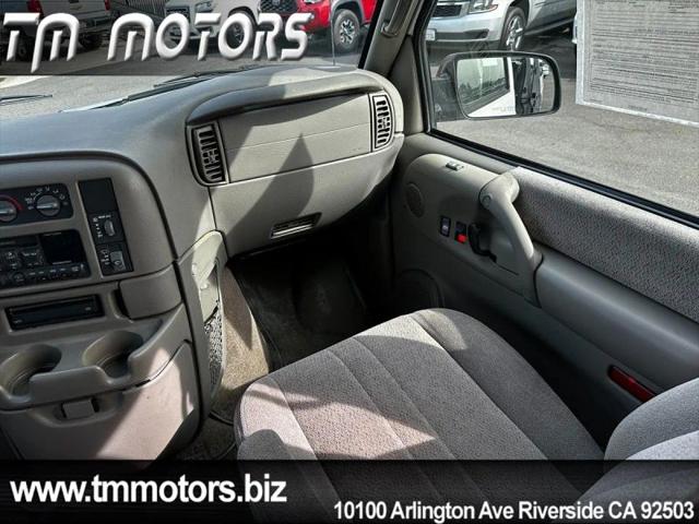 2000 GMC Safari SL