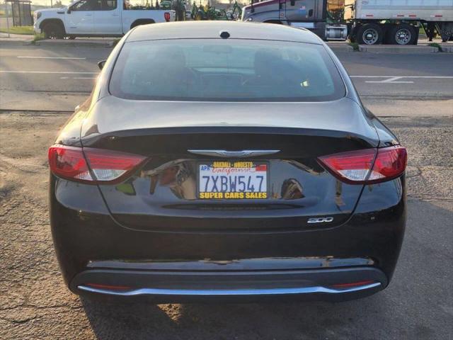 2015 Chrysler 200 Limited