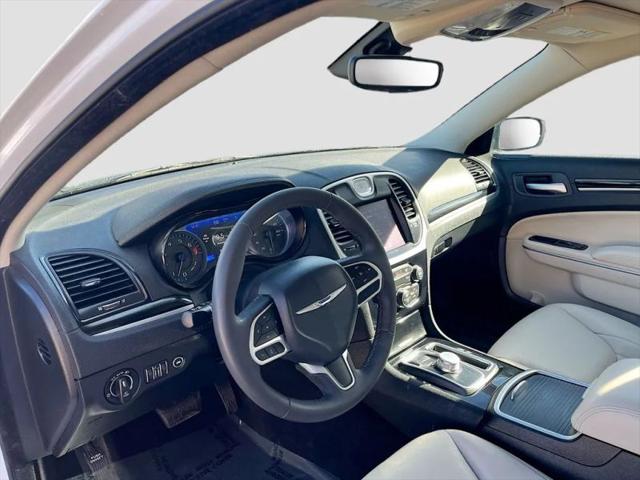 2023 Chrysler 300 Touring-L AWD