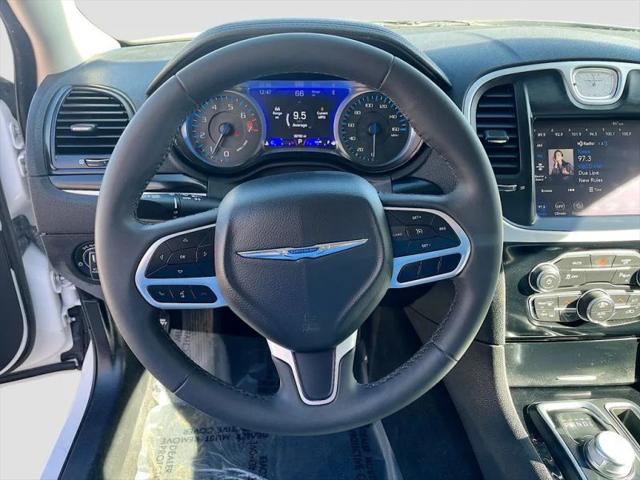 2023 Chrysler 300 Touring-L AWD