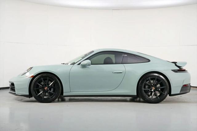 2025 Porsche 911 Carrera