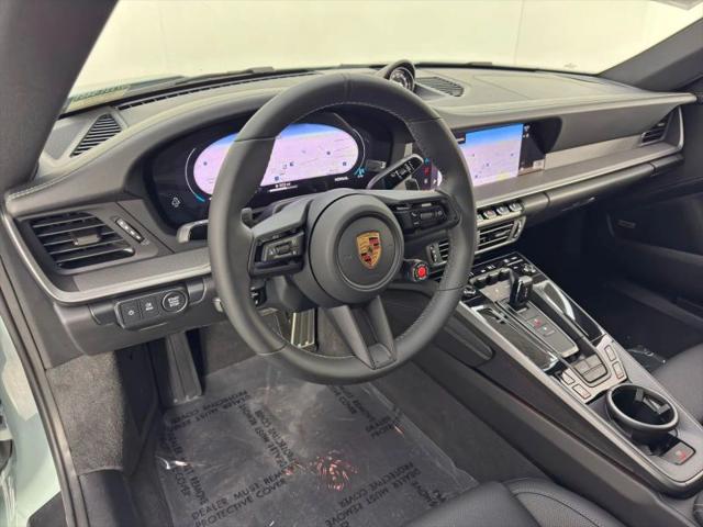 2025 Porsche 911 Carrera