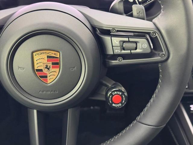 2025 Porsche 911 Carrera