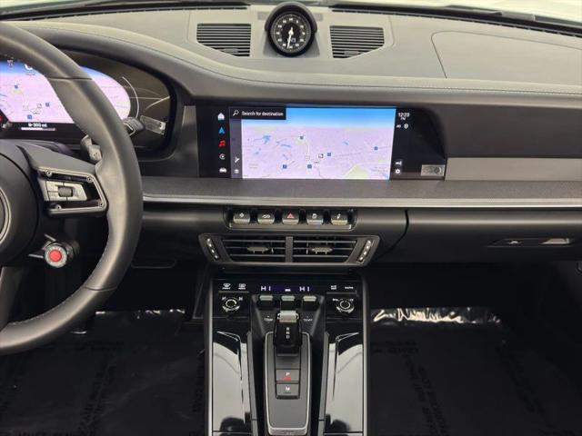 2025 Porsche 911 Carrera