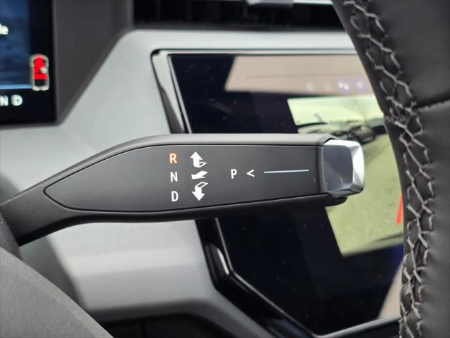 2027 Chevrolet Bolt LT FWD
