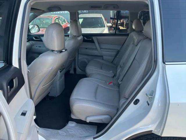 2013 Toyota Highlander Base Plus