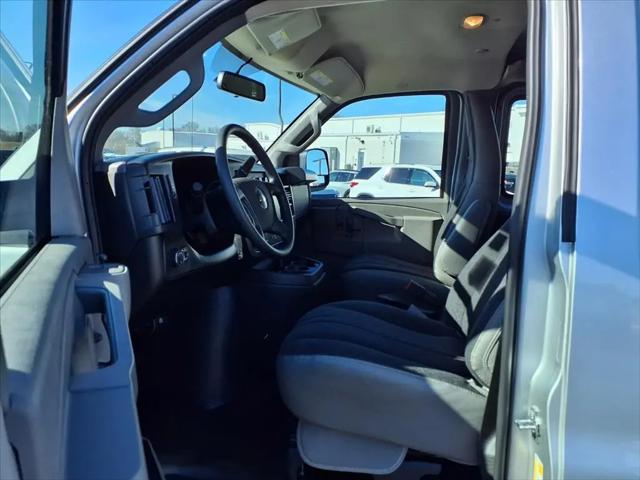 2025 Chevrolet Express Cargo Van RWD 2500 Regular Wheelbase WT