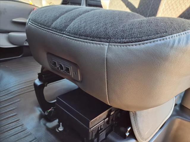 2025 Chevrolet Express Cargo Van RWD 2500 Regular Wheelbase WT
