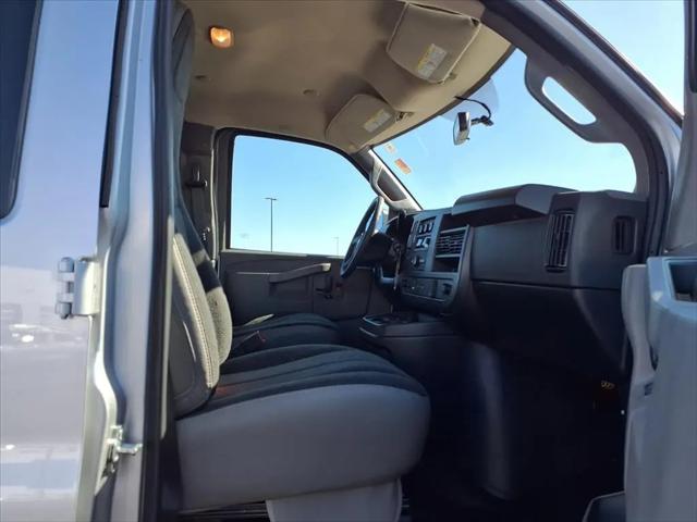 2025 Chevrolet Express Cargo Van RWD 2500 Regular Wheelbase WT