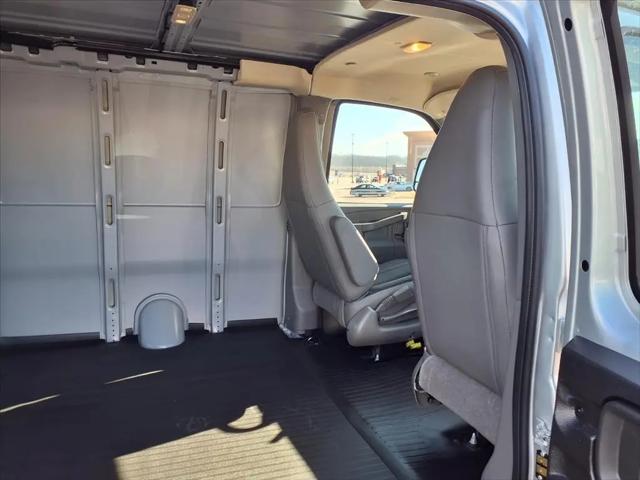 2025 Chevrolet Express Cargo Van RWD 2500 Regular Wheelbase WT