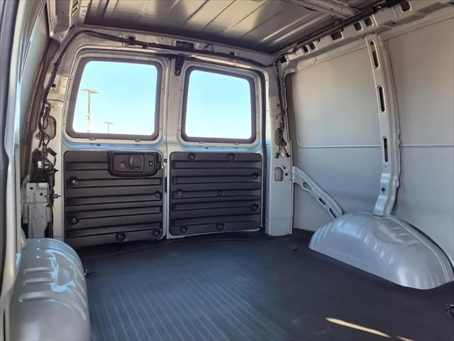 2025 Chevrolet Express Cargo Van RWD 2500 Regular Wheelbase WT