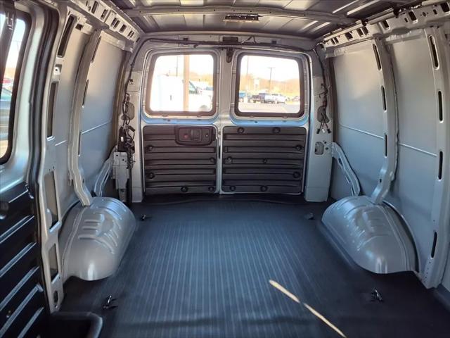 2025 Chevrolet Express Cargo Van RWD 2500 Regular Wheelbase WT