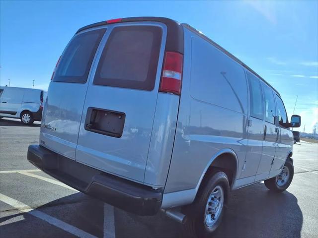 2025 Chevrolet Express Cargo Van RWD 2500 Regular Wheelbase WT