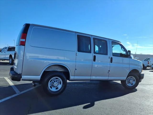 2025 Chevrolet Express Cargo Van RWD 2500 Regular Wheelbase WT