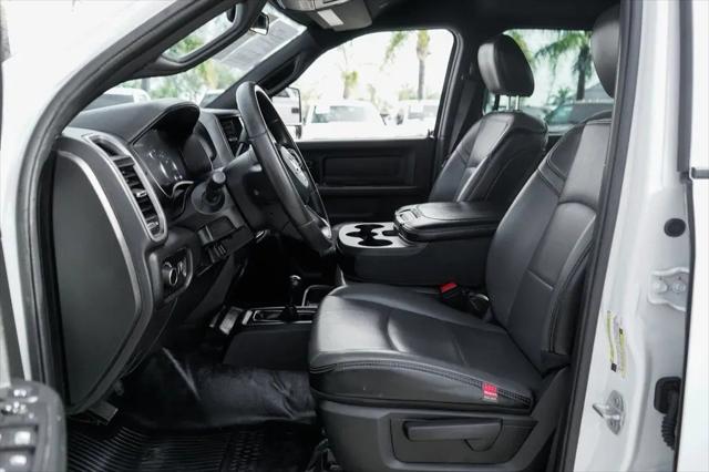 2024 Ram 3500 Tradesman/SLT/Laramie/Limited