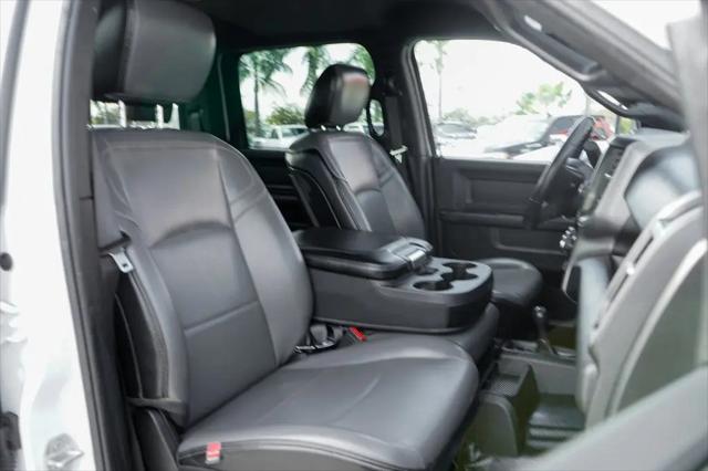 2024 Ram 3500 Tradesman/SLT/Laramie/Limited