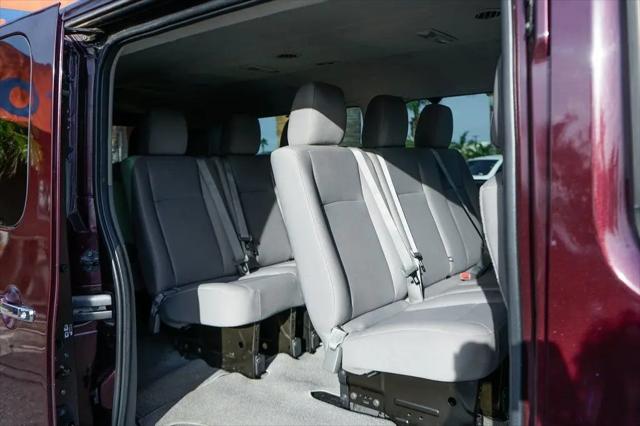 2013 Nissan 3500 SV V6