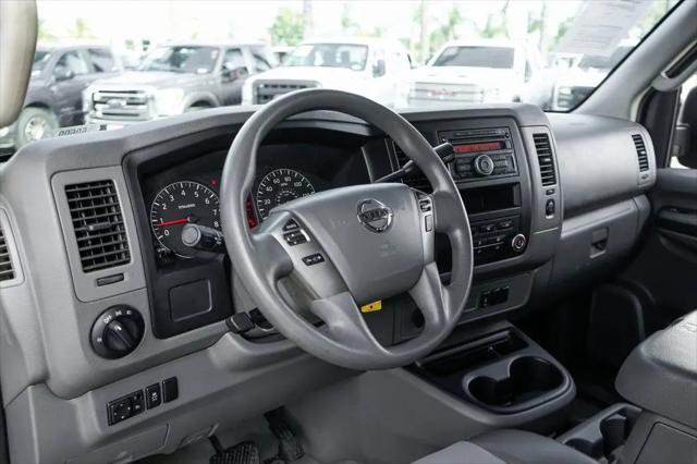 2013 Nissan 3500 SV V6