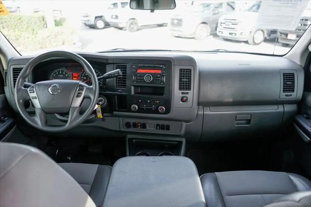 2013 Nissan 3500 SV V6