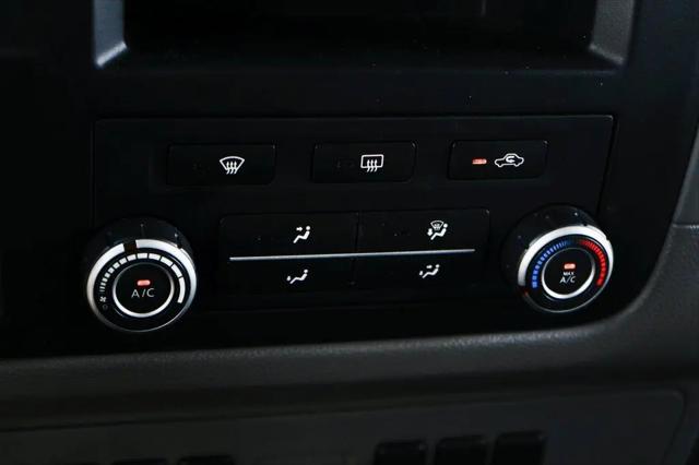 2013 Nissan 3500 SV V6