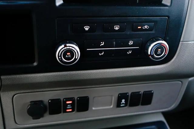 2013 Nissan 3500 SV V6
