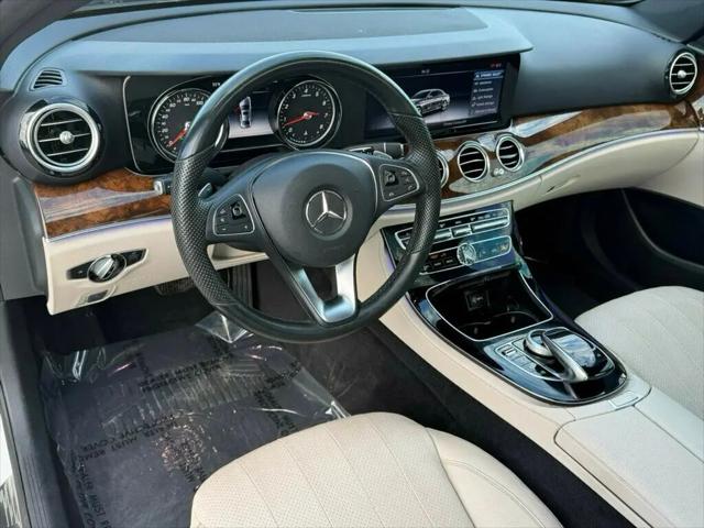 2017 Mercedes-Benz E-CLASS E 300 E 300
