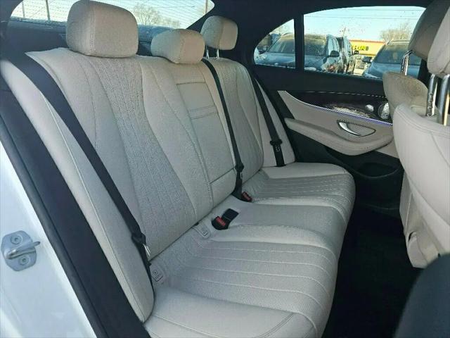 2017 Mercedes-Benz E-CLASS E 300 E 300
