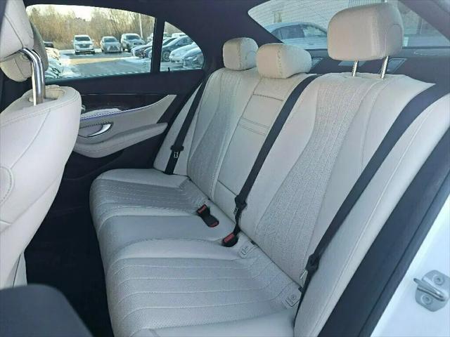 2017 Mercedes-Benz E-CLASS E 300 E 300