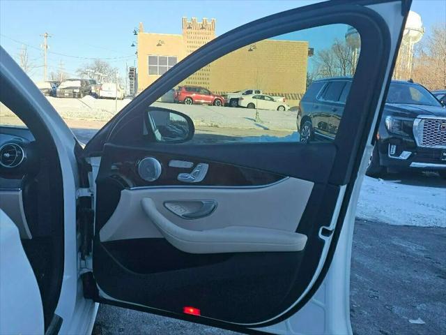 2017 Mercedes-Benz E-CLASS E 300 E 300
