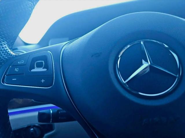 2017 Mercedes-Benz E-CLASS E 300 E 300