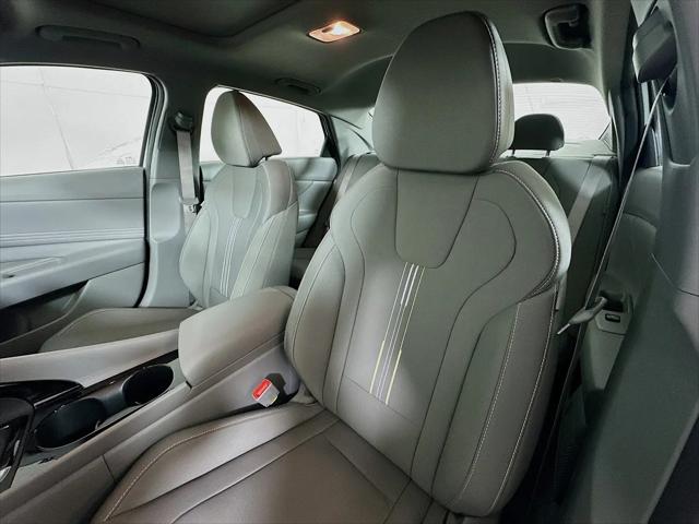 2026 Hyundai Elantra SEL Sport Premium