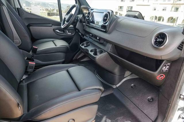 2025 Mercedes-Benz Sprinter 2500 Standard Roof 4-Cyl Diesel HO