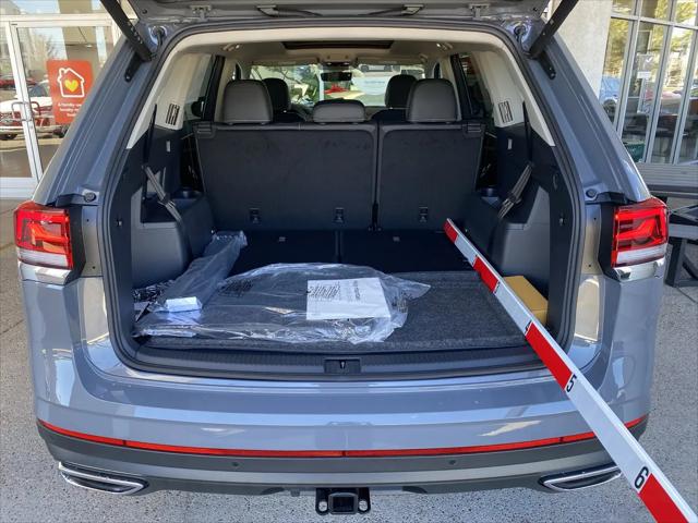 2026 Volkswagen Atlas SE with Technology