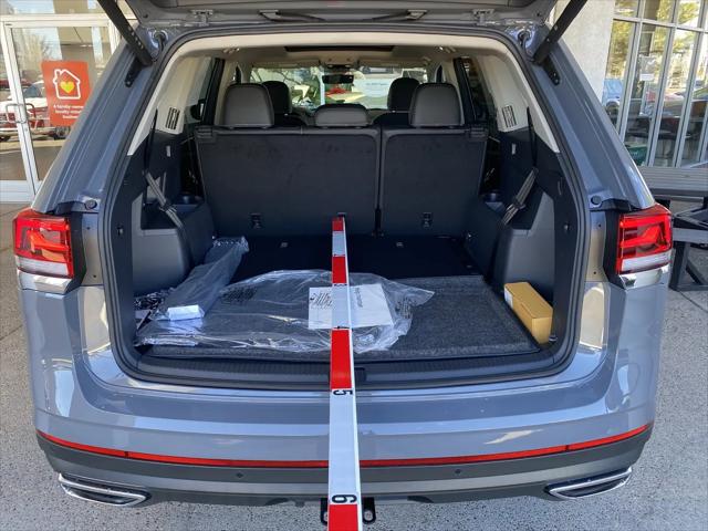 2026 Volkswagen Atlas SE with Technology