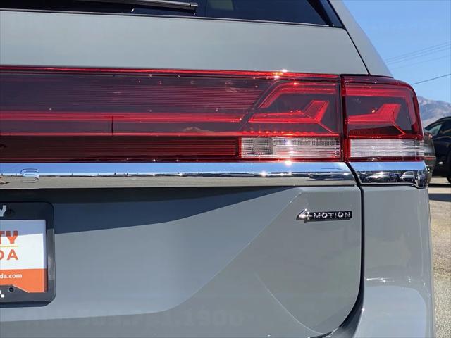2026 Volkswagen Atlas SE with Technology