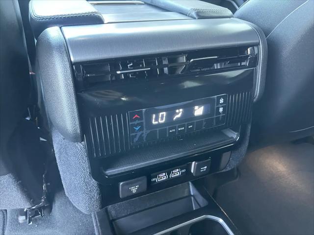 2026 Jeep Grand Wagoneer L 4x4