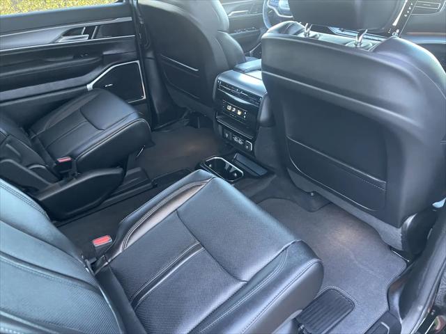 2026 Jeep Grand Wagoneer L 4x4