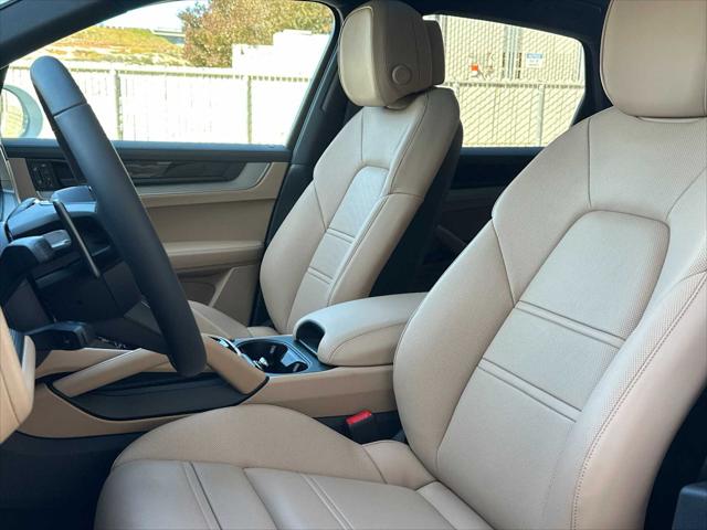 2026 Porsche Cayenne AWD