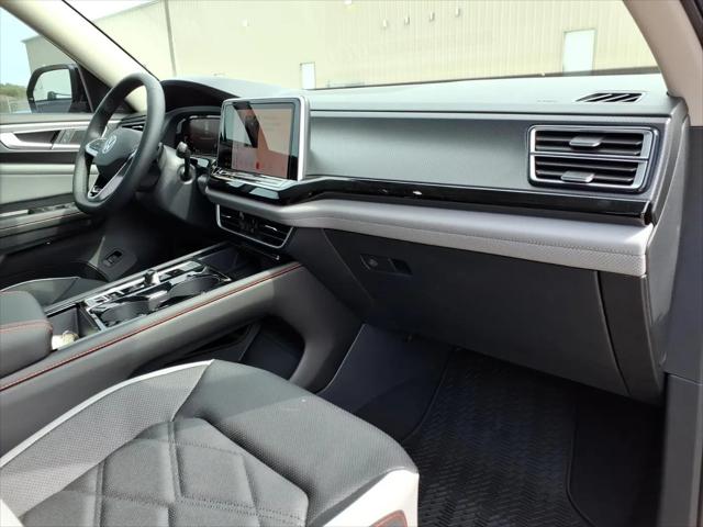 2026 Volkswagen Atlas Peak Edition