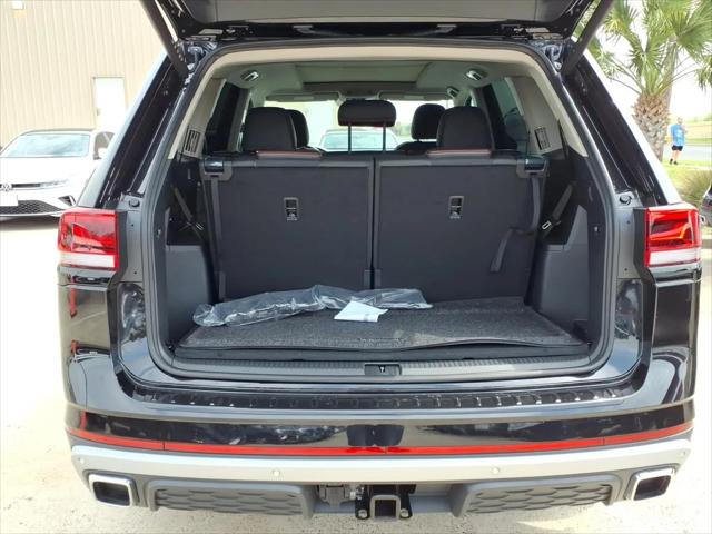 2026 Volkswagen Atlas Peak Edition