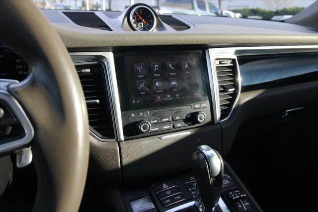 2018 Porsche Macan Macan