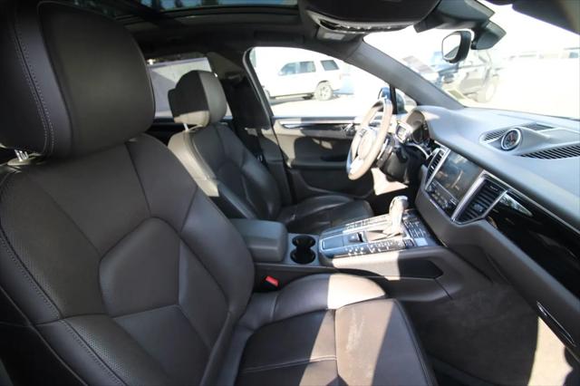 2018 Porsche Macan Macan