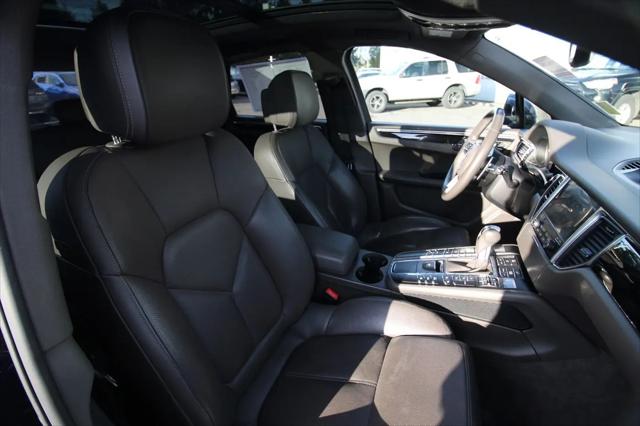 2018 Porsche Macan Macan
