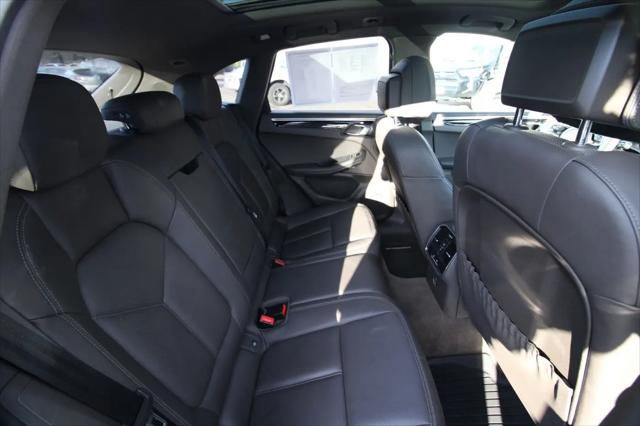 2018 Porsche Macan Macan