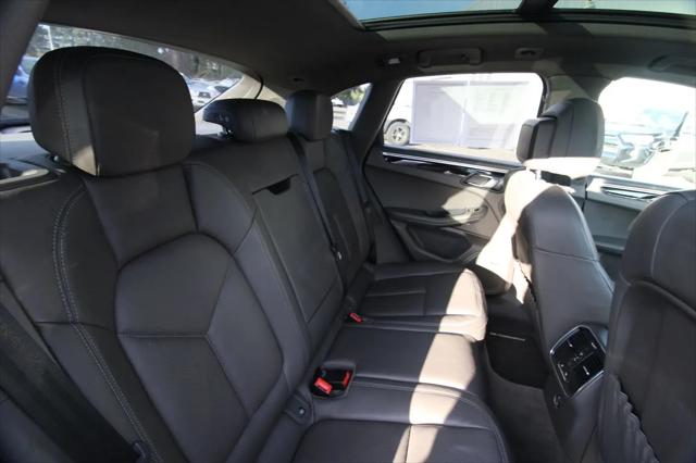 2018 Porsche Macan Macan