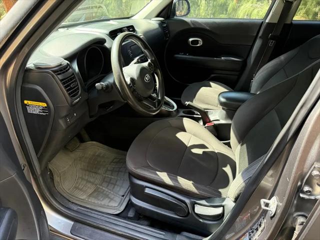 2017 Kia Soul Base