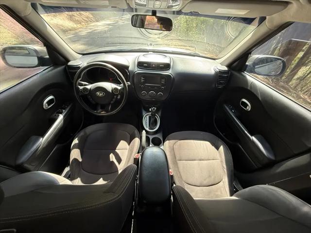 2017 Kia Soul Base
